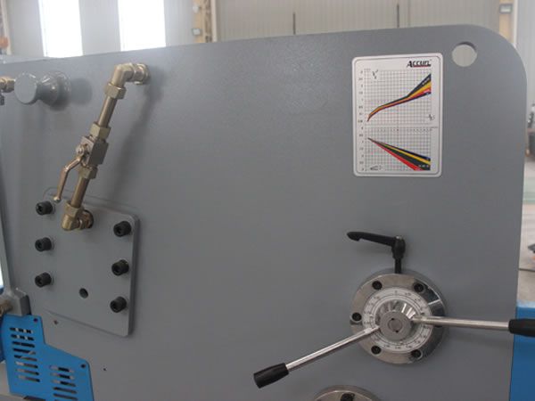 آلة قص CNC هيدروليكية 